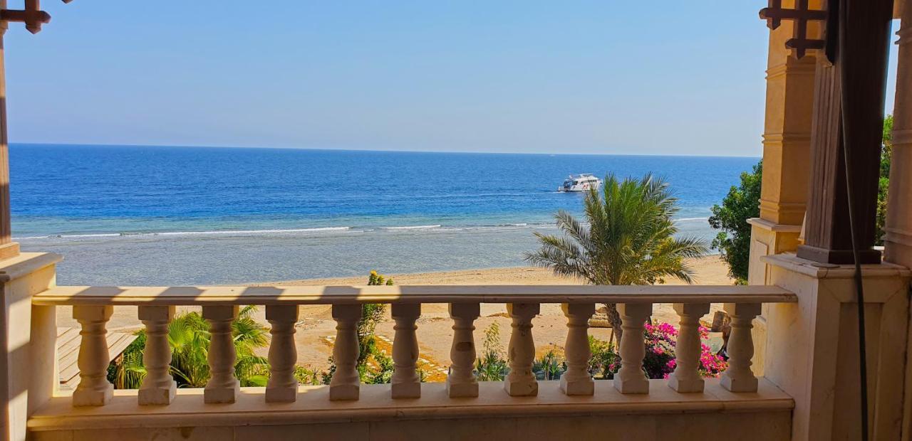 Luxury Seafront Pool Villa - 3 Stories & Roof Floor - All Master Bedrooms Hurghada Extérieur photo